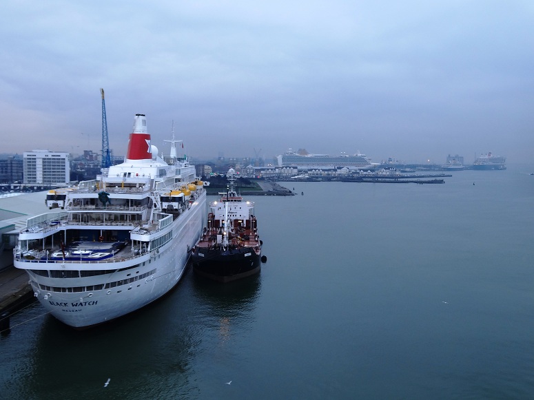 11 000 морских миль на "Роттердаме": Саутгемптон: asosnin — LiveJournal