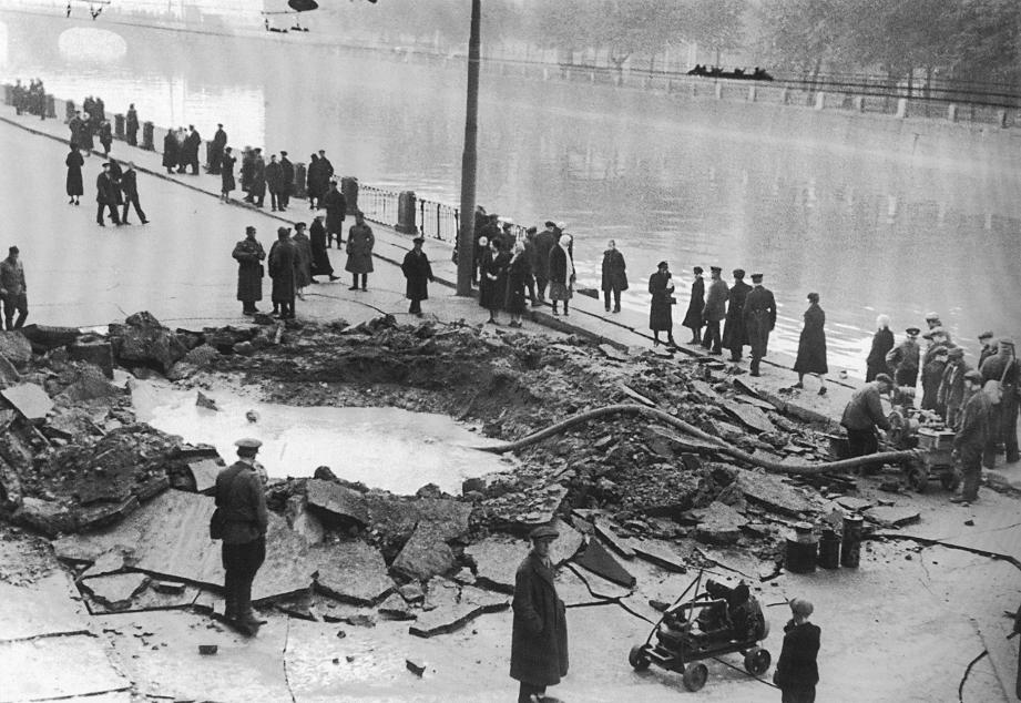 Famous Siege Of Leningrad Photos - Armchair General And HistoryNet ...